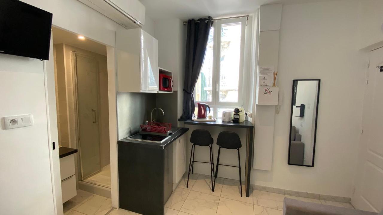Appartement 4 Dans Le Meme Immeuble